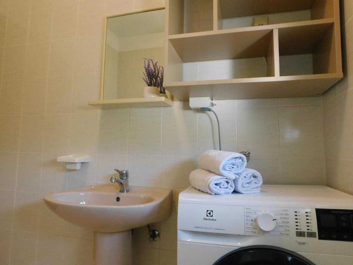 Salus Apartment *