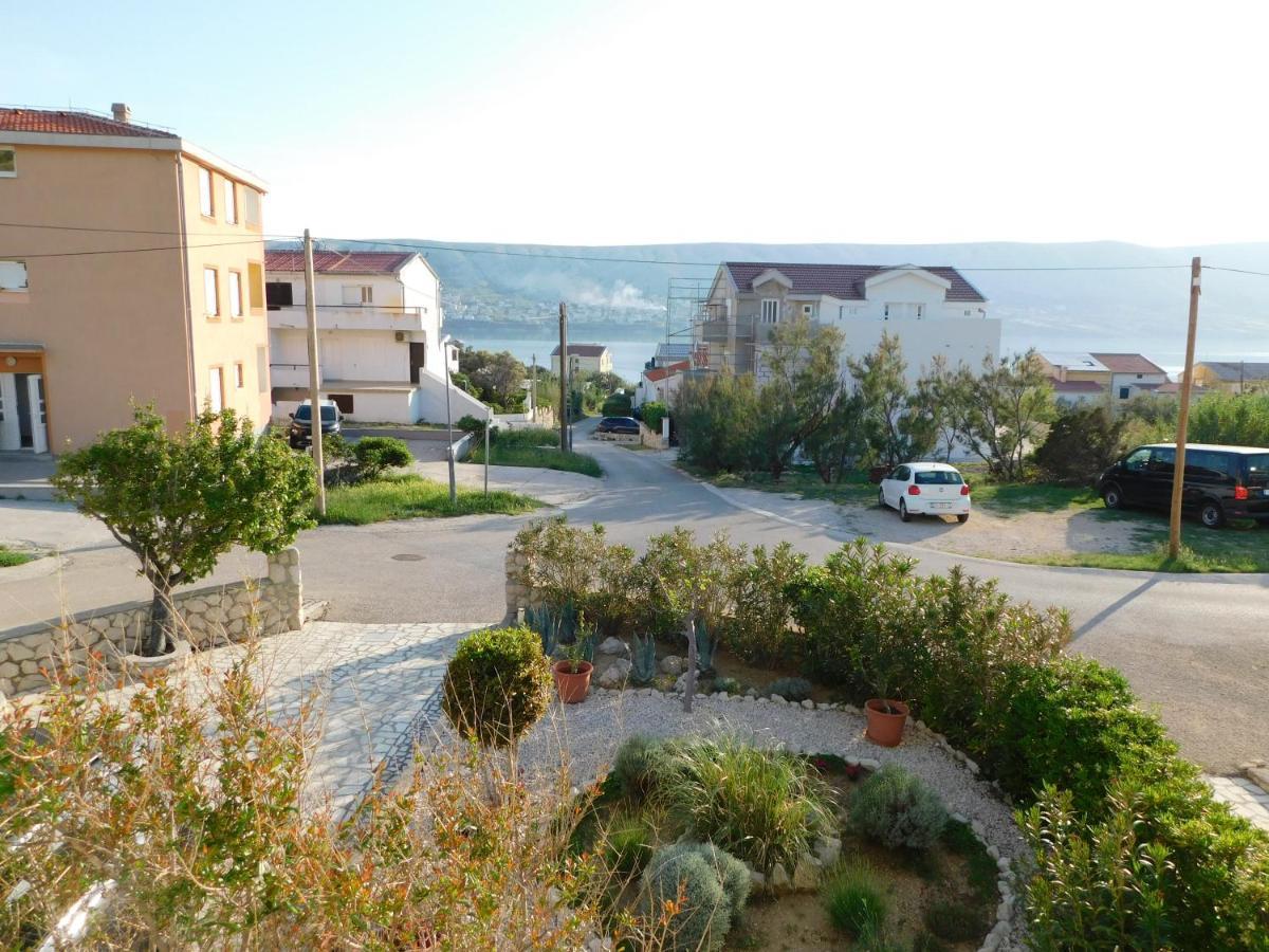Salus Apartment Pag Town