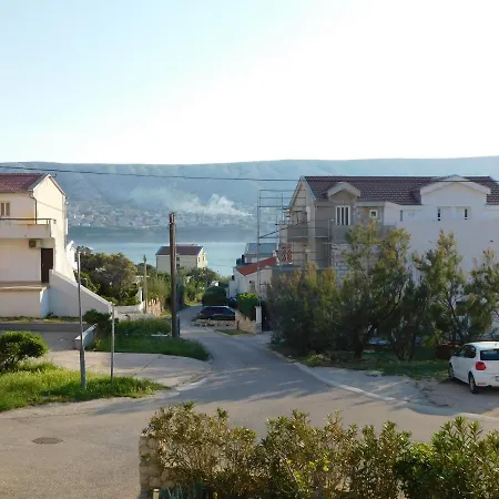 Apartmani Salus Pag Town Exterior photo